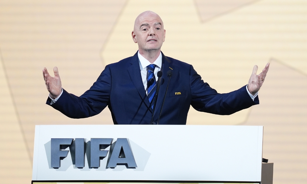 以惊人的速 以惊人的速